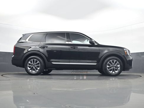 Used 2024 Kia Telluride LX AWD/4WD image 25