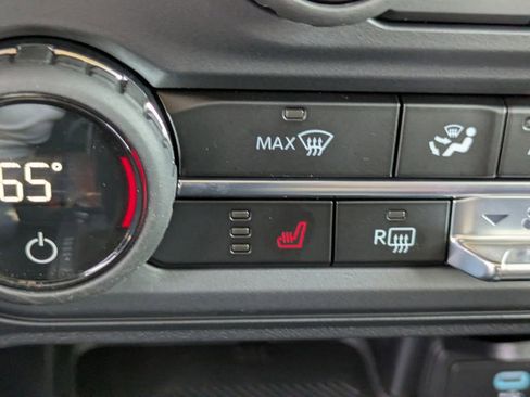 New 2025 Ford Bronco Heritage Edition image 24