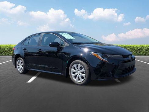 New 2026 Toyota Corolla LE image 2
