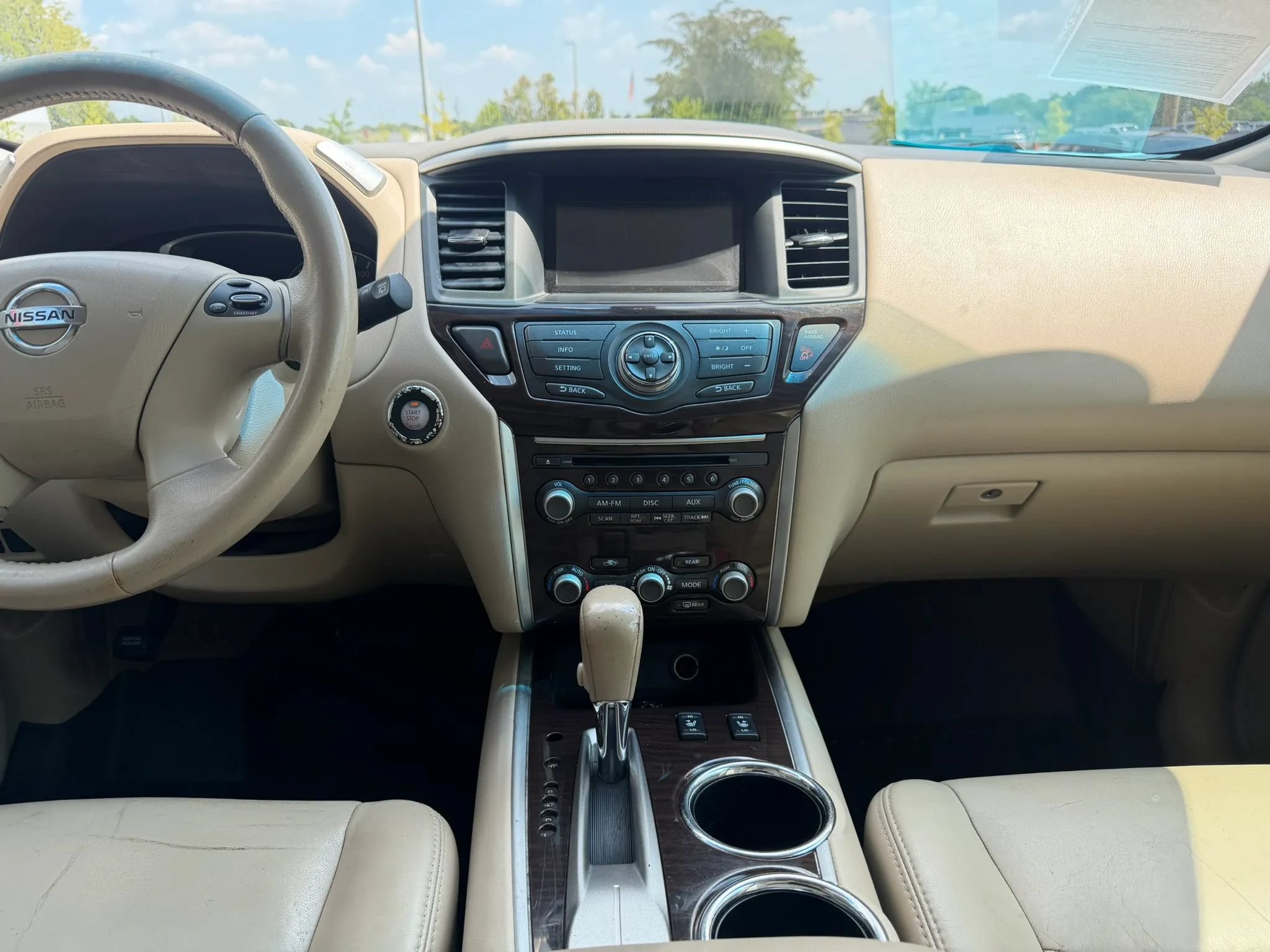 Used 2014 Nissan Pathfinder SL FWD image 27