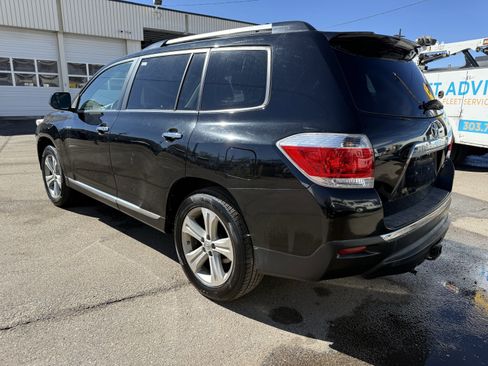 Used 2013 Toyota Highlander Limited image 3