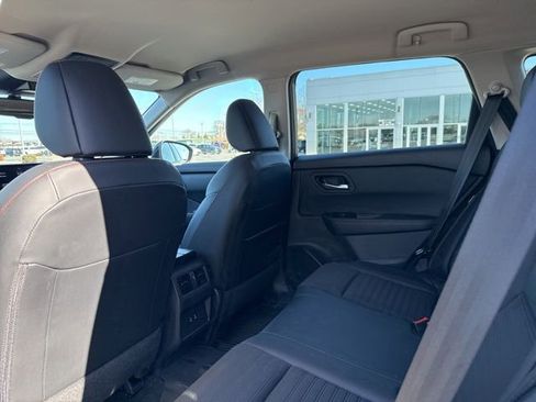 Used 2025 Nissan Rogue SV w/ Rock Creek Premium Package image 31