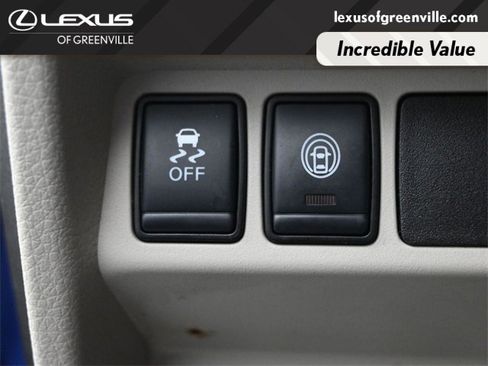 Used 2020 Nissan Rogue Sport SV w/ All-Weather Package image 17