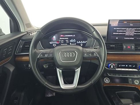 Used 2023 Audi Q5 2.0T Premium Plus w/ Premium Plus Package AWD/4WD image 7