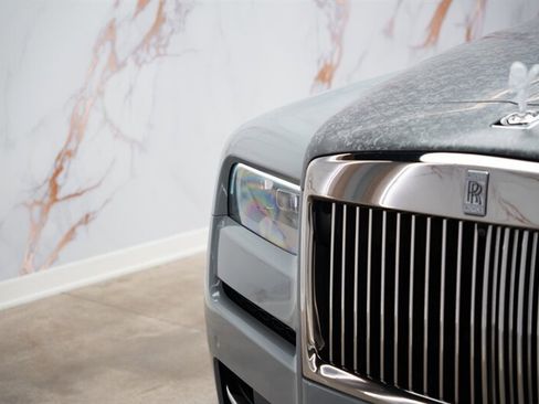 Used 2020 Rolls-Royce Cullinan image 21