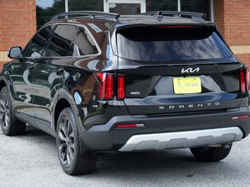 Used 2022 Kia Sorento SX Prestige AWD/4WD image 49