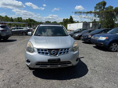Used 2013 Nissan Rogue S w/ Special Edition Pkg AWD/4WD image 4