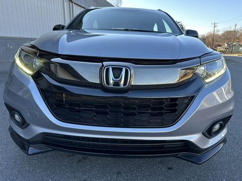 Used 2019 Honda HR-V Sport image 8