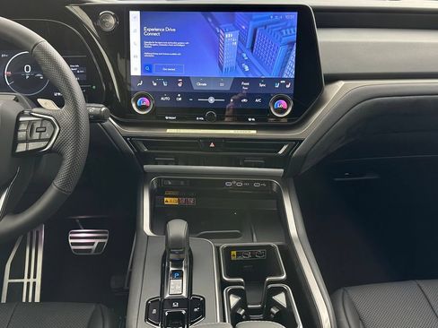 New 2026 Lexus TX 500h AWD image 23