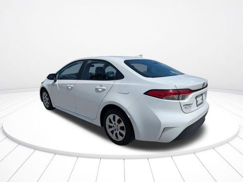 Used 2023 Toyota Corolla LE FWD image 6