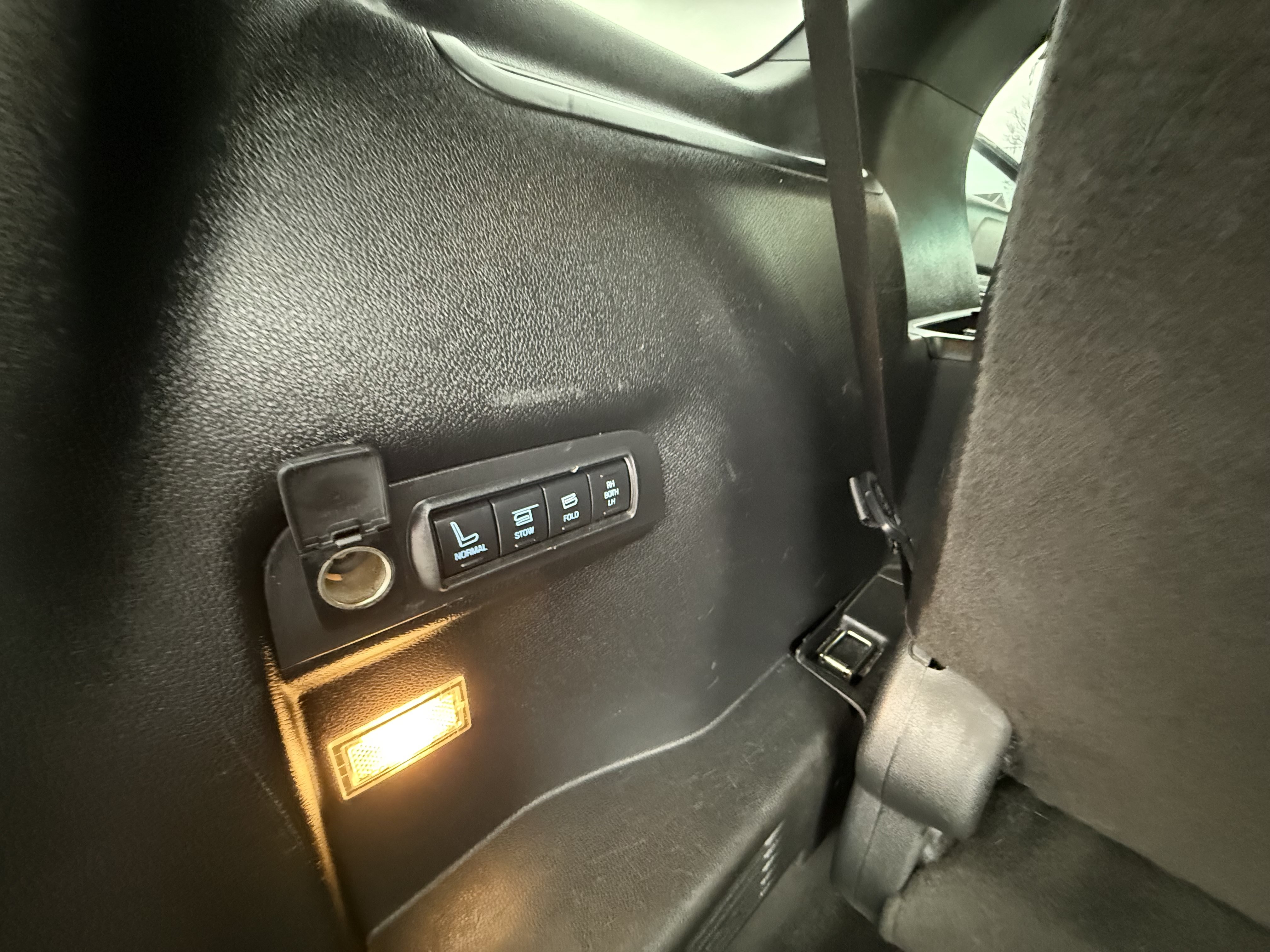 Used 2017 Ford Explorer Sport w/ Equipment Group 401A AWD/4WD image 34