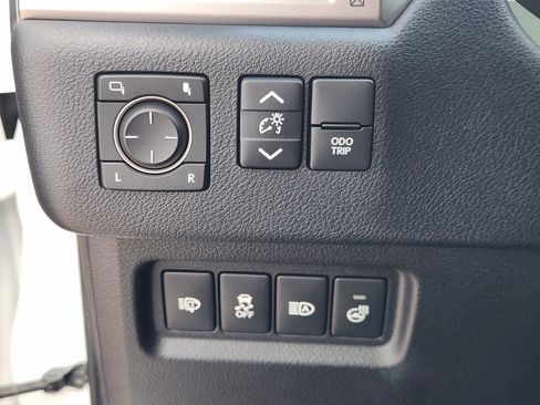 Certified 2023 Lexus GX 460 Premium w/ Premium Package AWD/4WD image 21