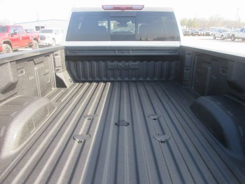 New 2026 GMC Sierra 3500 SLT w/ SLT Premium Package AWD/4WD image 5