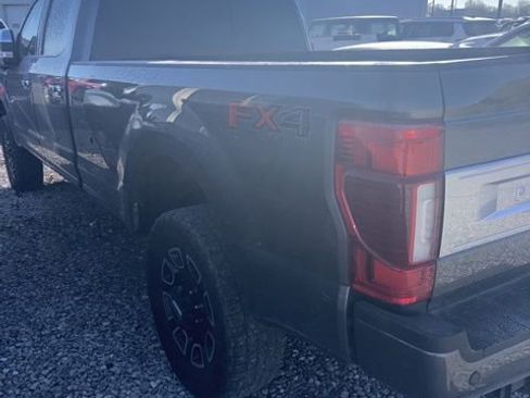 Used 2021 Ford F350 Platinum image 4