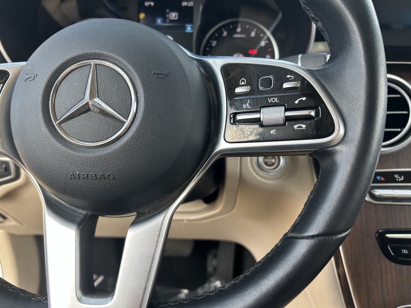 Used 2021 Mercedes-Benz GLC 300 image 28