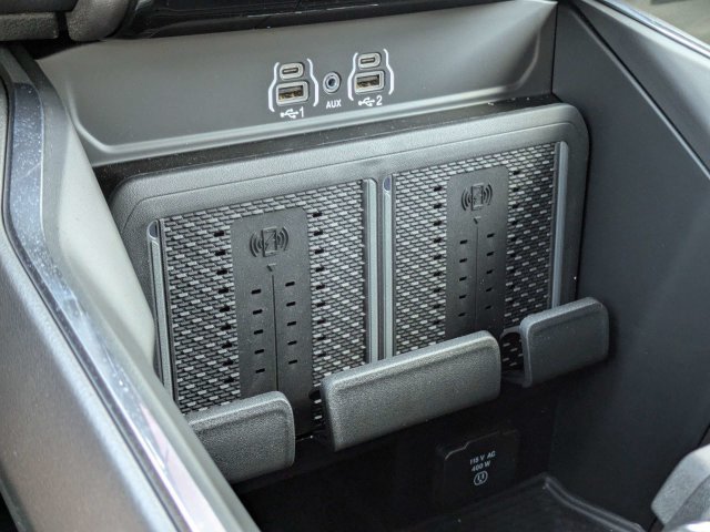 Used 2026 RAM 3500 Laramie AWD/4WD image 22