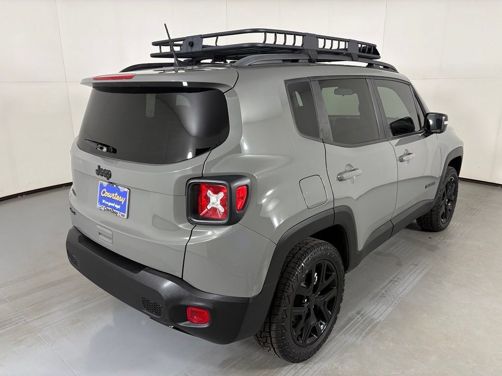 Used 2022 Jeep Renegade Altitude AWD/4WD image 8