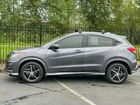 Used 2021 Honda HR-V Touring image 7
