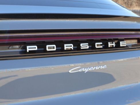 Used 2026 Porsche Cayenne Coupe AWD/4WD image 6