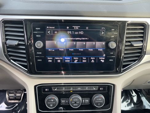 Used 2022 Volkswagen Atlas SEL Premium image 26