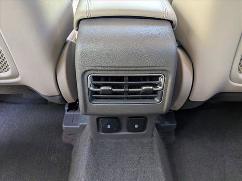 Used 2023 Lincoln Corsair Reserve FWD image 12