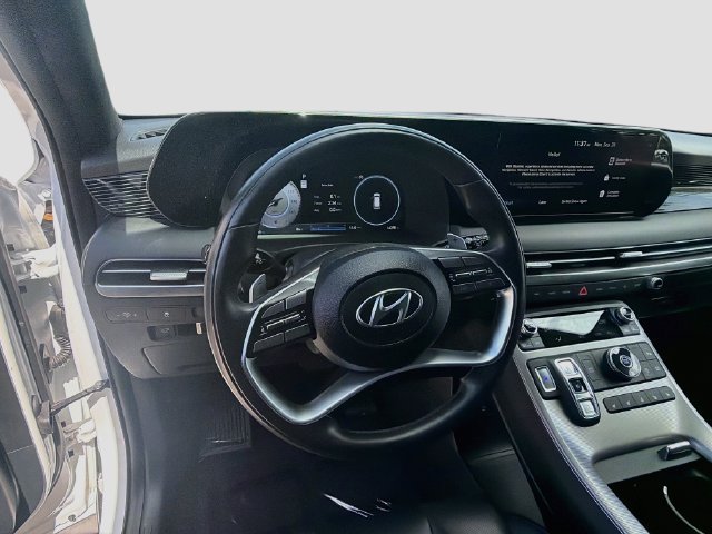 Used 2024 Hyundai Palisade Calligraphy FWD image 11