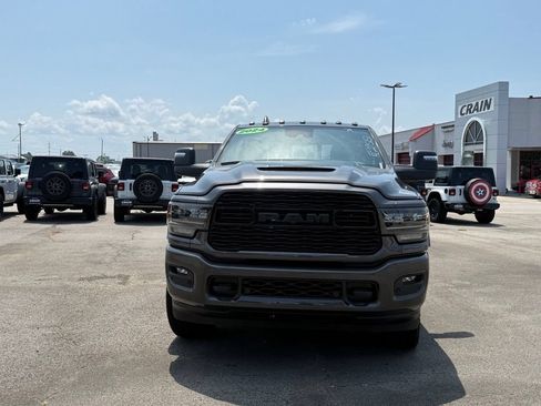 Used 2024 RAM 3500 Limited AWD/4WD image 2