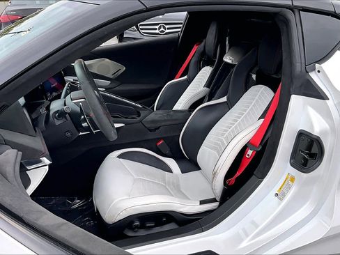 Used 2023 Chevrolet Corvette Stingray Premium Cpe w/ Z51 Performance Package image 7