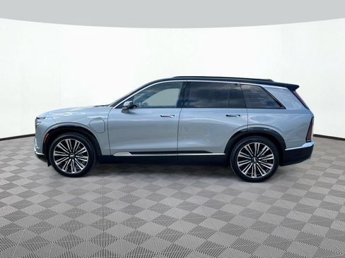 New 2026 Cadillac Vistiq Premium Luxury w/ LPO, Floor Liner Package AWD/4WD image 8