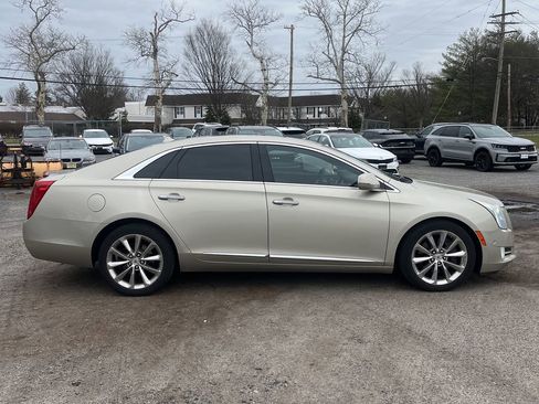 Used 2014 Cadillac XTS Luxury w/ Driver Awareness Package image 2
