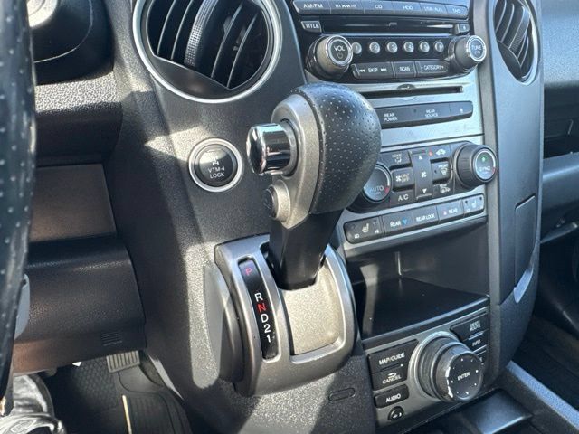 Used 2015 Honda Pilot Touring image 24