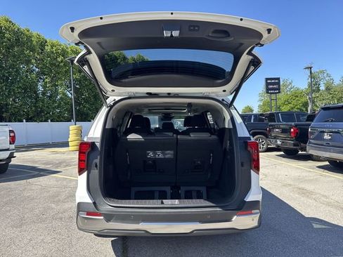 Used 2026 Kia Carnival SX FWD image 26