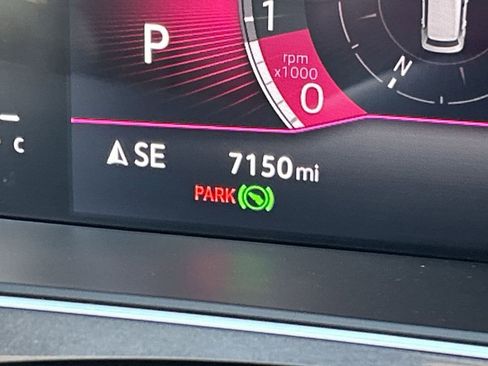 Certified 2024 Volkswagen Tiguan SE R-Line image 29