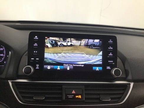Used 2019 Honda Accord EX image 17