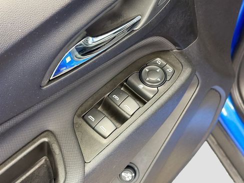 Used 2024 Chevrolet Equinox RS AWD/4WD image 19