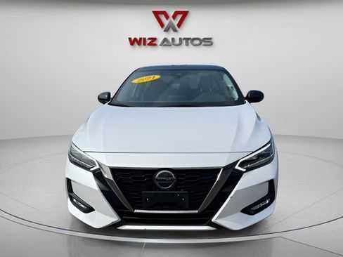 Used 2021 Nissan Sentra SR w/ SR Premium Package image 2