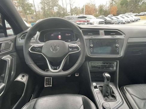 Used 2022 Volkswagen Tiguan SEL R-Line image 15