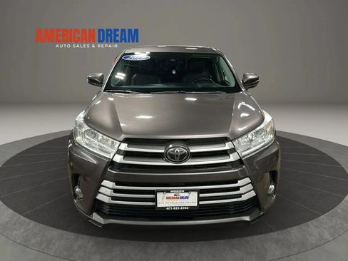 Used 2019 Toyota Highlander Plus AWD/4WD image 8