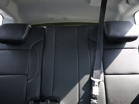 Used 2017 Chevrolet Suburban Premier AWD/4WD image 39