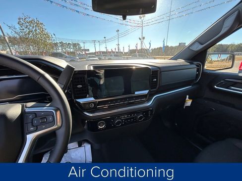 Used 2023 Chevrolet Silverado 1500 RST w/ Z71 Off-Road Package image 31