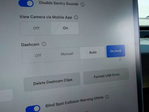 Used 2025 Tesla Model 3 RWD image 16