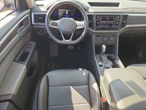 Used 2023 Volkswagen Atlas SE AWD/4WD image 11