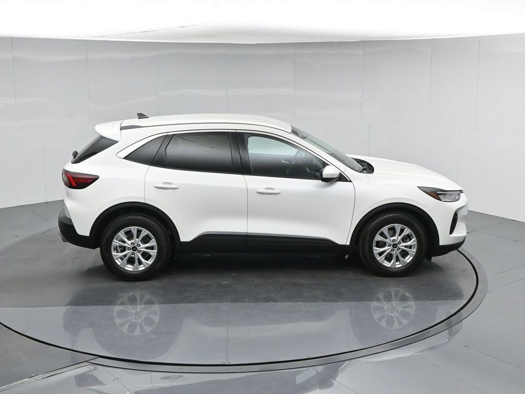 Used 2023 Ford Escape Active w/ Tech Pack #2 FWD image 42
