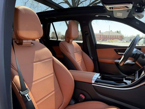 Certified 2026 Mercedes-Benz GLC 300 4MATIC image 29