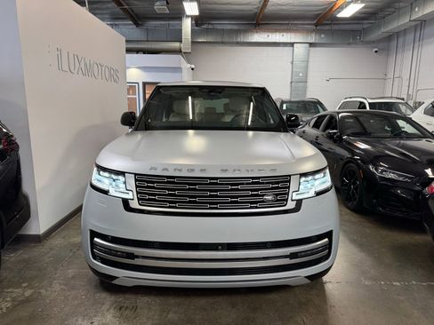 Used 2025 Land Rover Range Rover Long Wheelbase Autobiography image 2