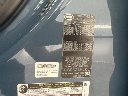 Used 2025 Land Rover Defender 110 S AWD/4WD image 19