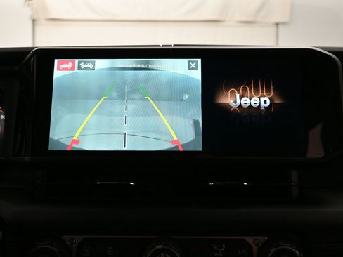Used 2024 Jeep Wrangler Unlimited Rubicon 392 AWD/4WD image 31