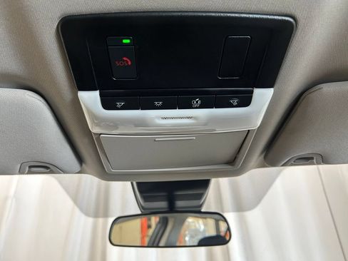 Used 2025 Nissan Altima 2.5 SV FWD image 17