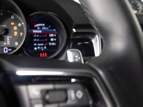 Certified 2024 Porsche Macan AWD/4WD image 29