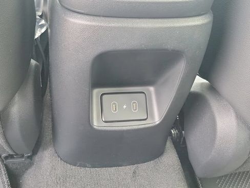 New 2026 Hyundai Elantra Limited FWD image 25